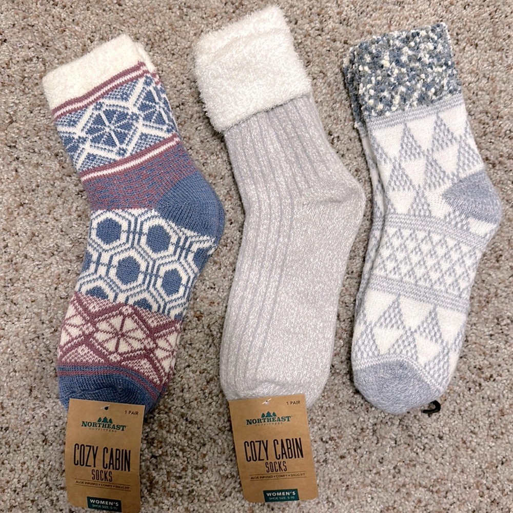 Northeast outfitters Cozy Cabin Socks 3 pair NWT